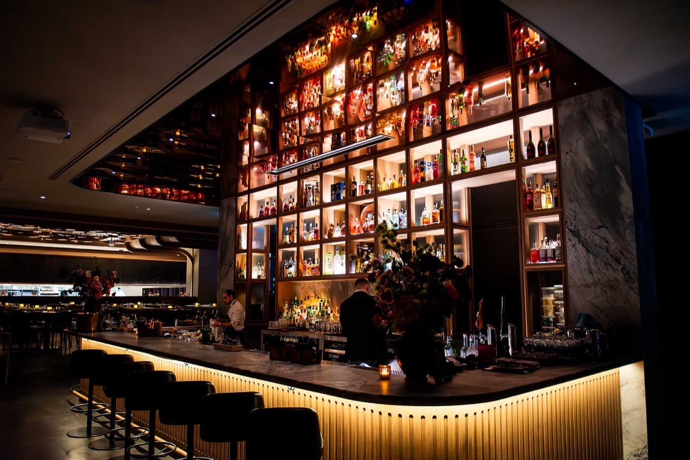 Aera Lounge, the room