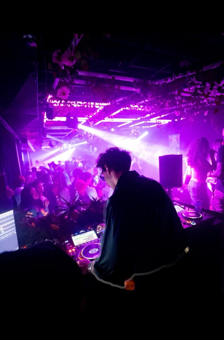 HYVE, the room
