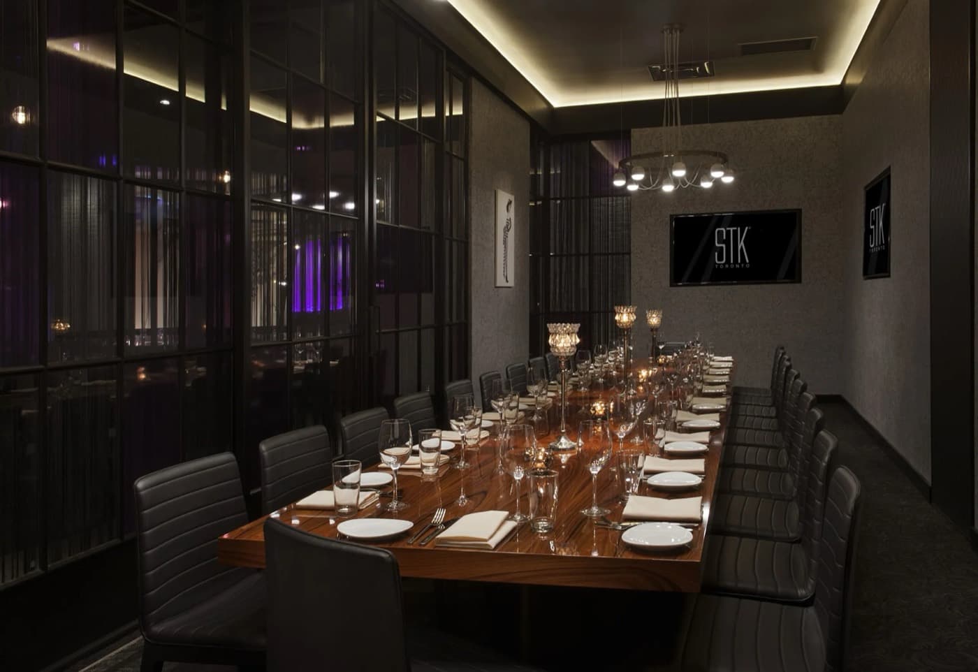 STK Toronto, inside