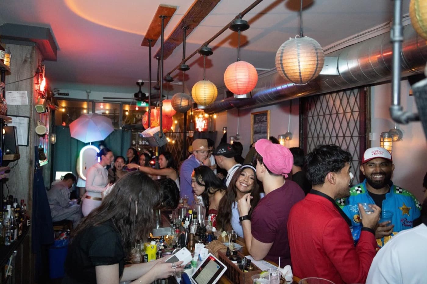 The Opium Bar, the room